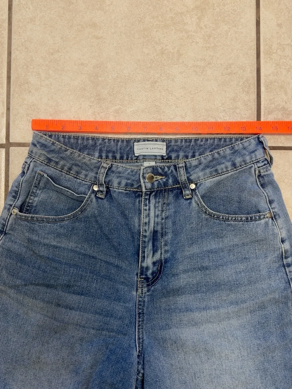Austin Landing Y2K Angel Wing Rhinestone Bermuda Jorts Size 7